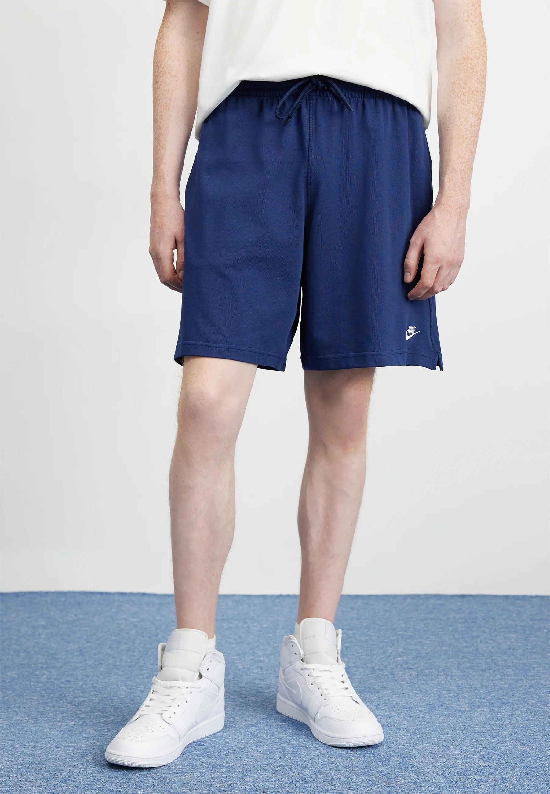 NIKE SPORTSWEAR SHORTS