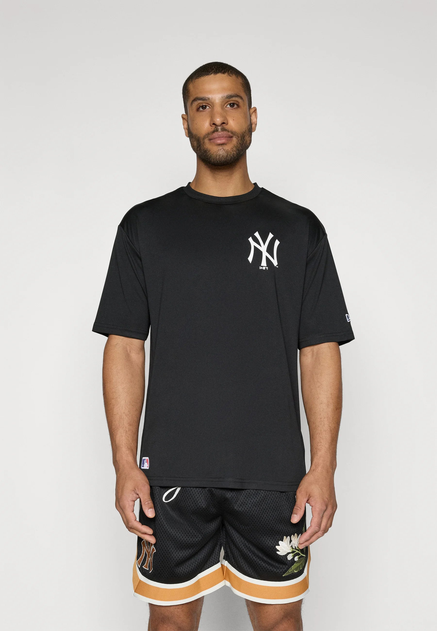 New Era Essential Tee T-shirt
