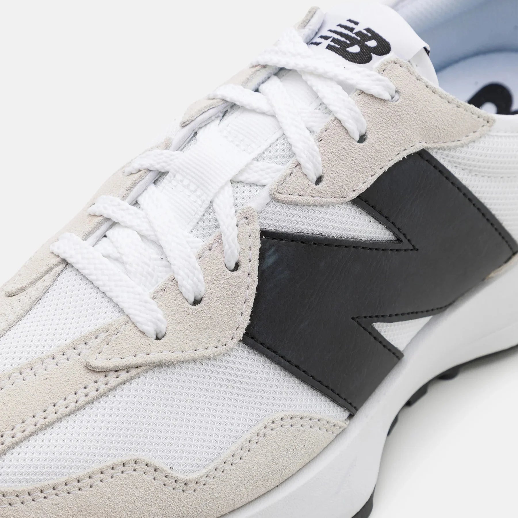 New Balance 327