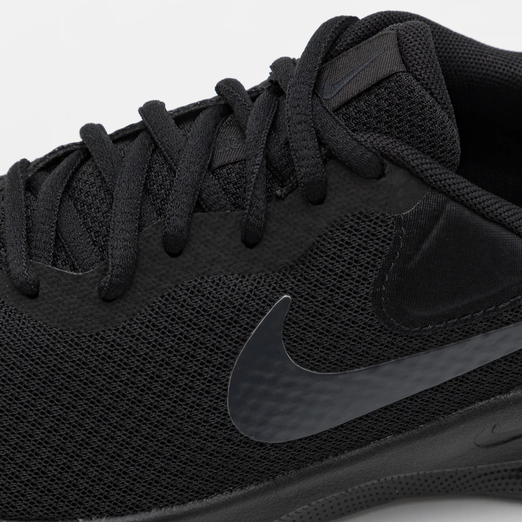 Nike Performance Revolution