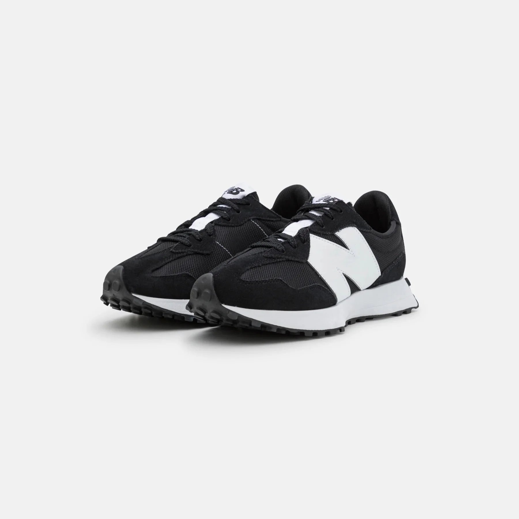 New Balance 327
