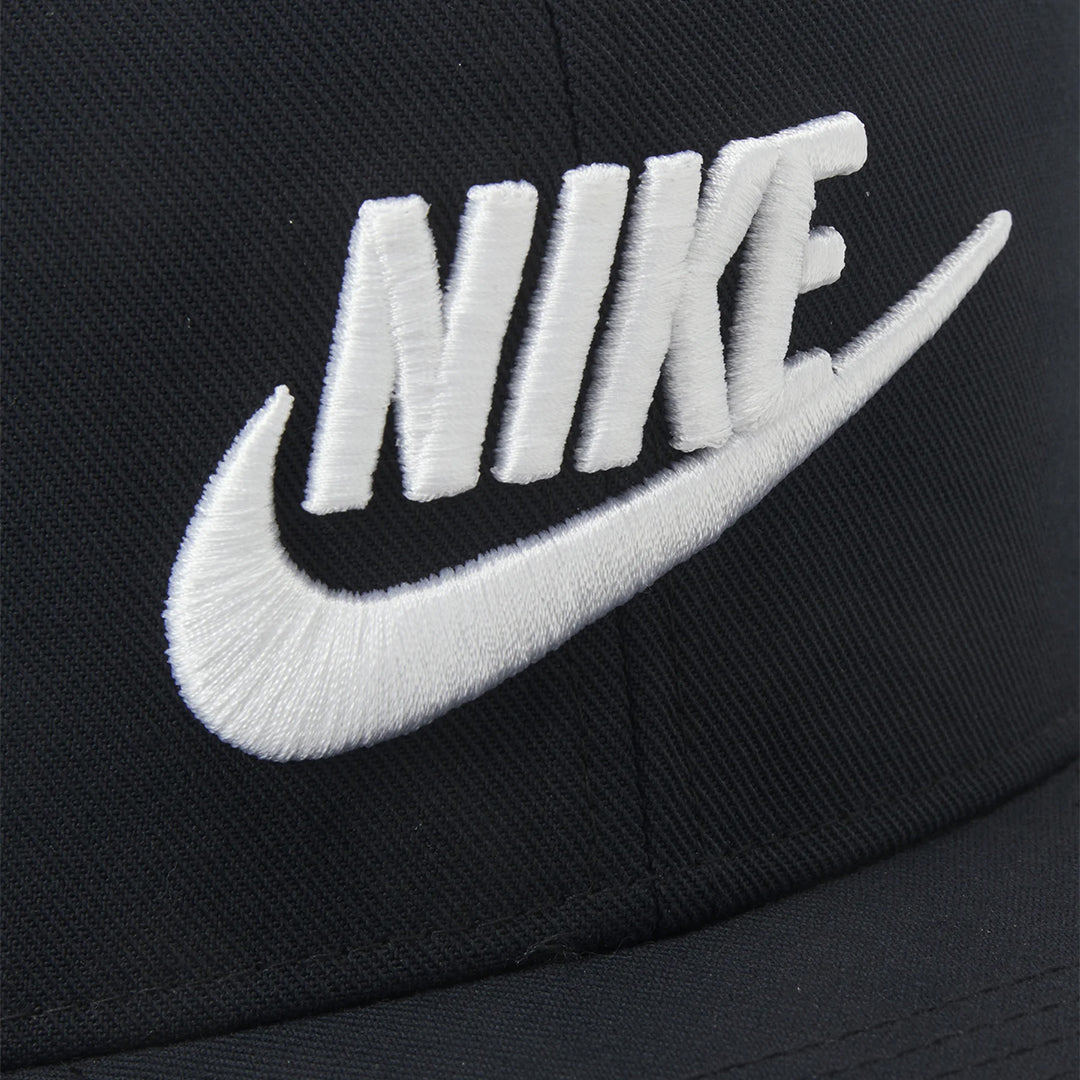 Nike cappello con visiera piatta