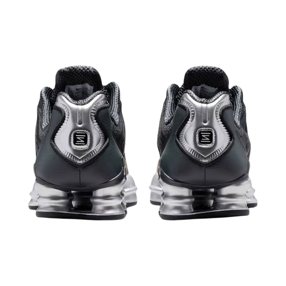 NIKE SHOX TL