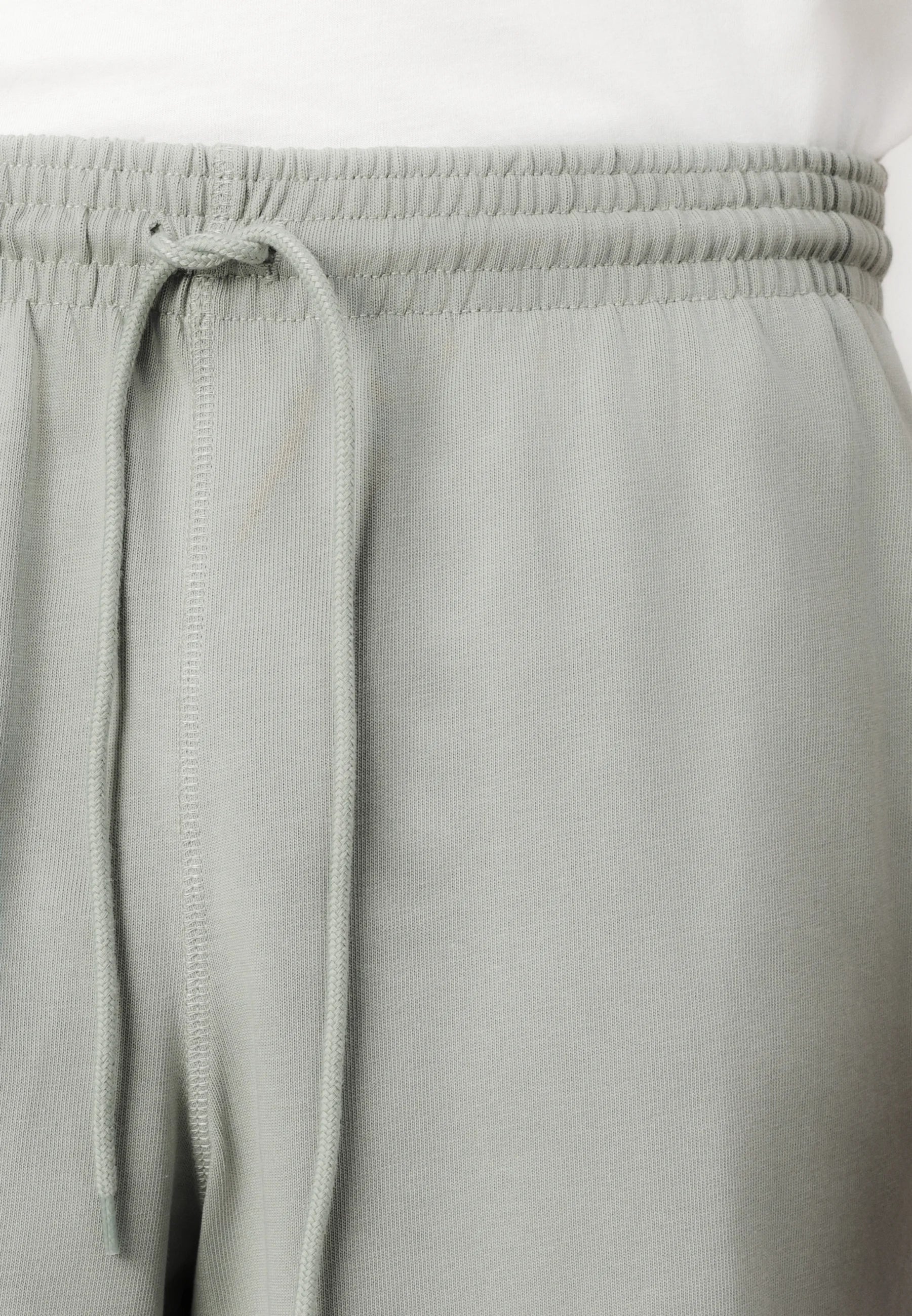 NIKE SPORTSWEAR SHORTS