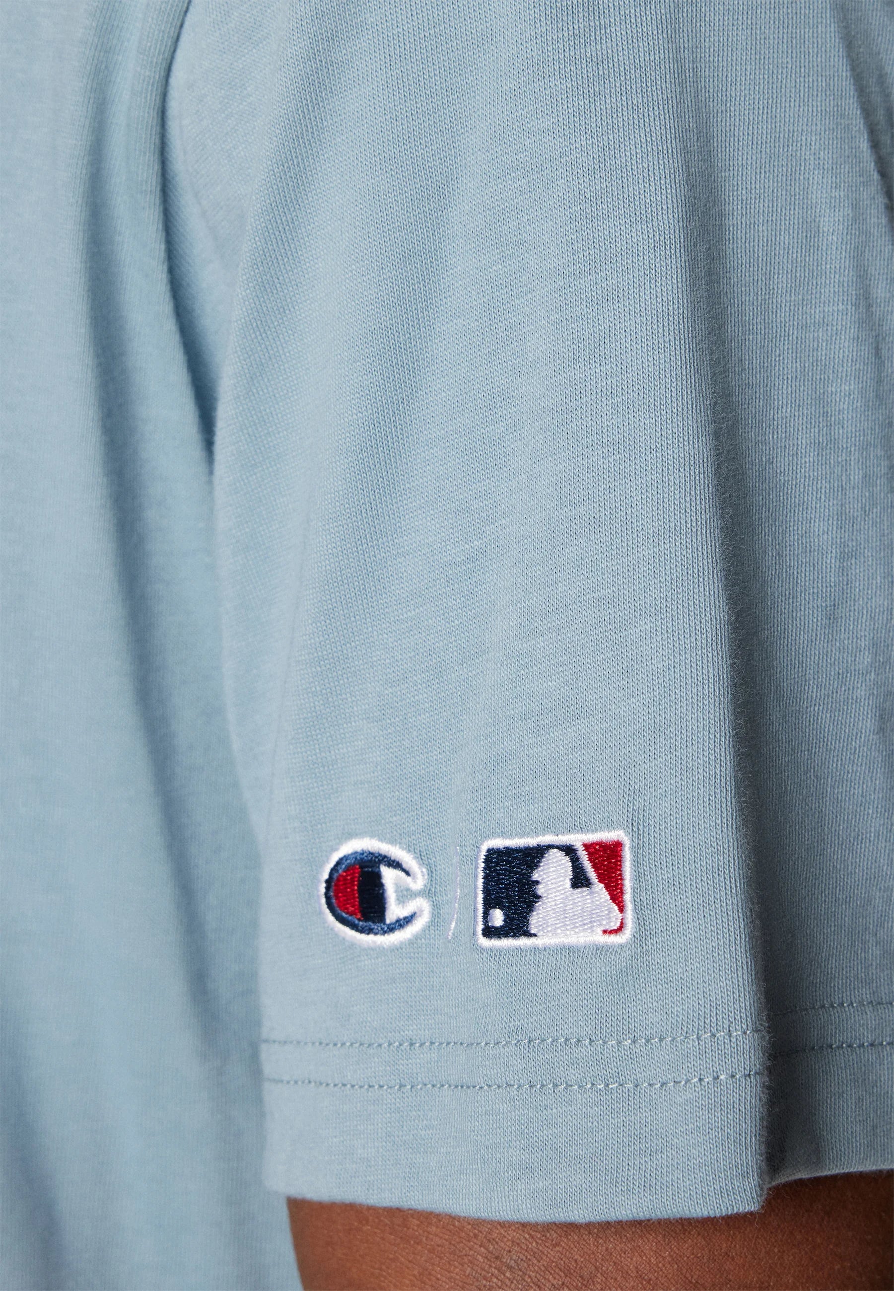 Completo New Era x Champion MLB Crewneck