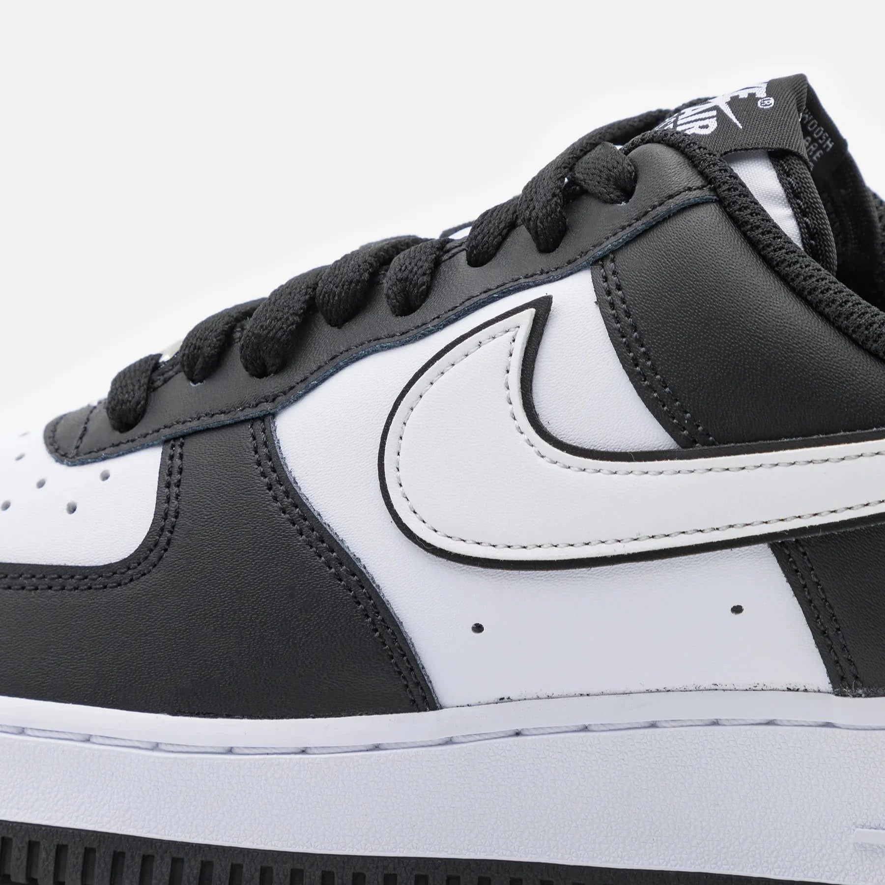 Nike Air Force 1 '07