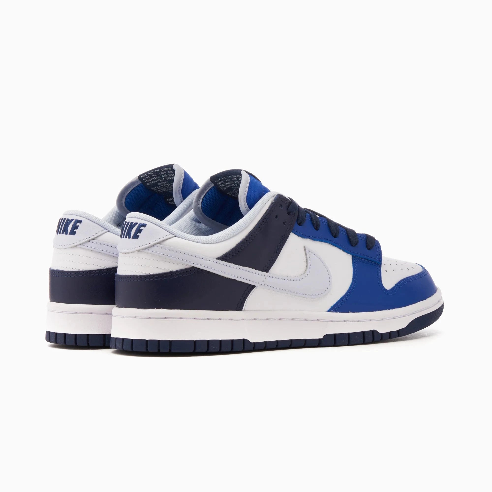 NIKE DUNK LOW