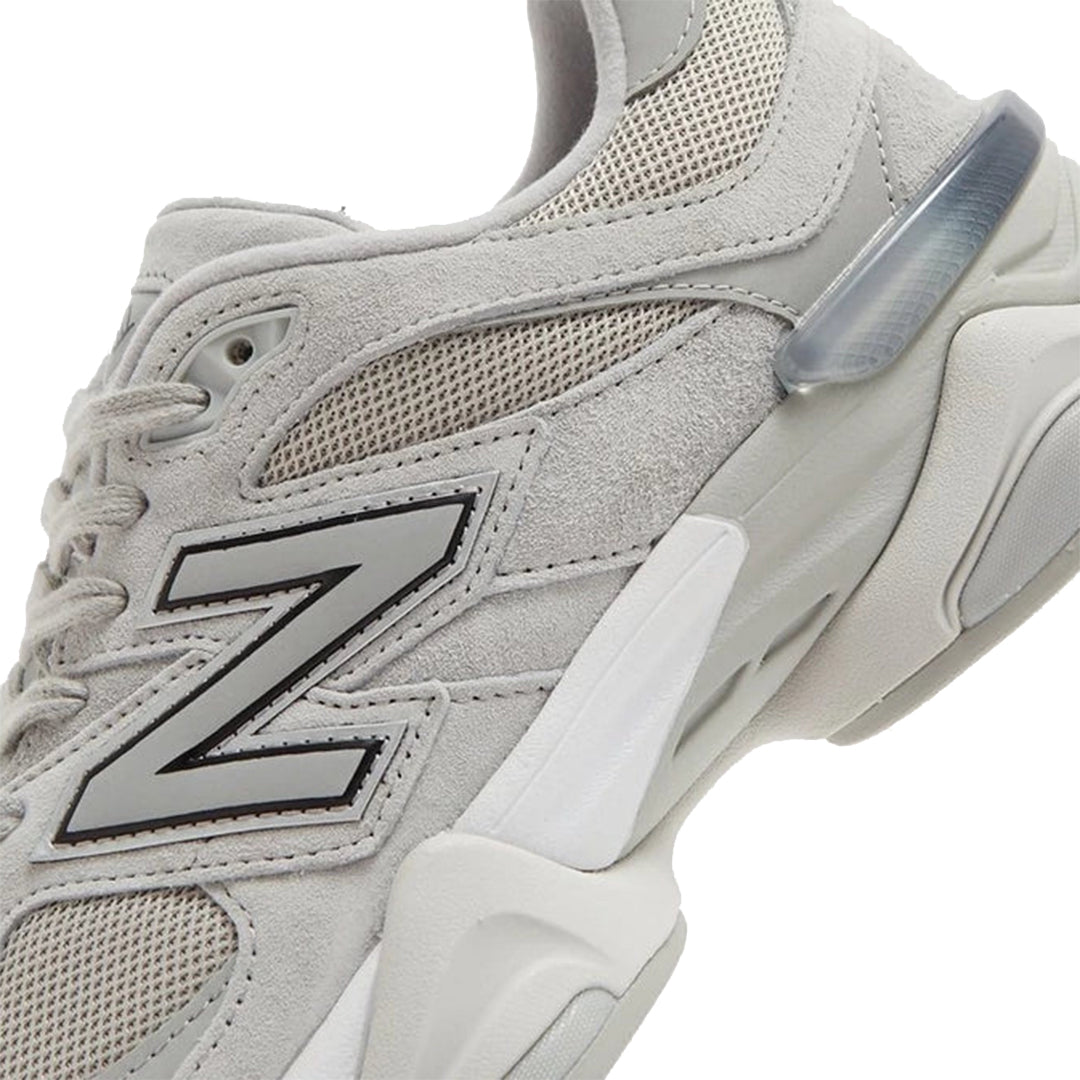 New Balance  9060