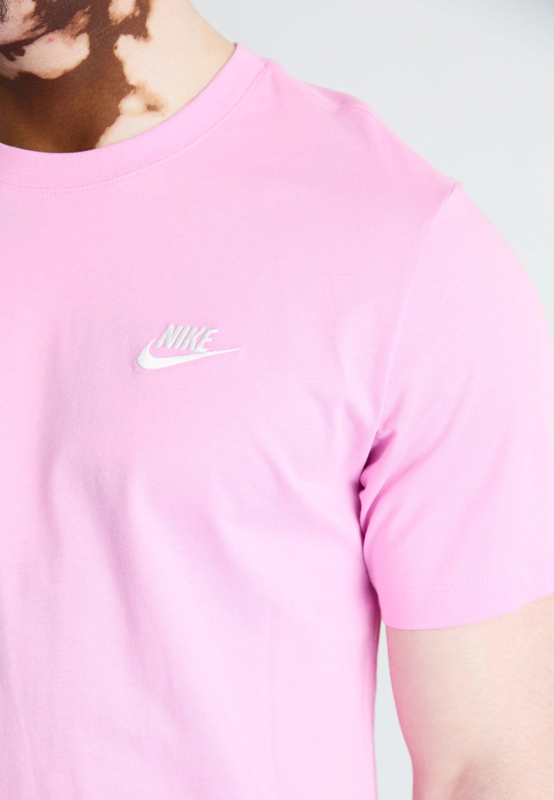 NIKE SPORTSWEAR T-SHIRT