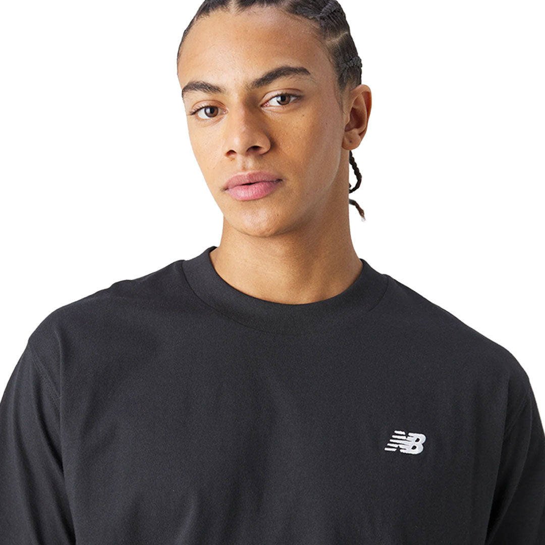 NEW BALANCE T-SHIRT