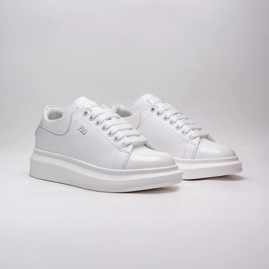 F09 600M - Classic Full White