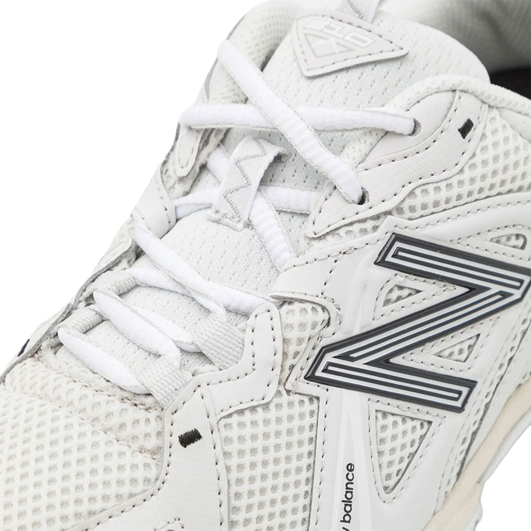 New Balance 610