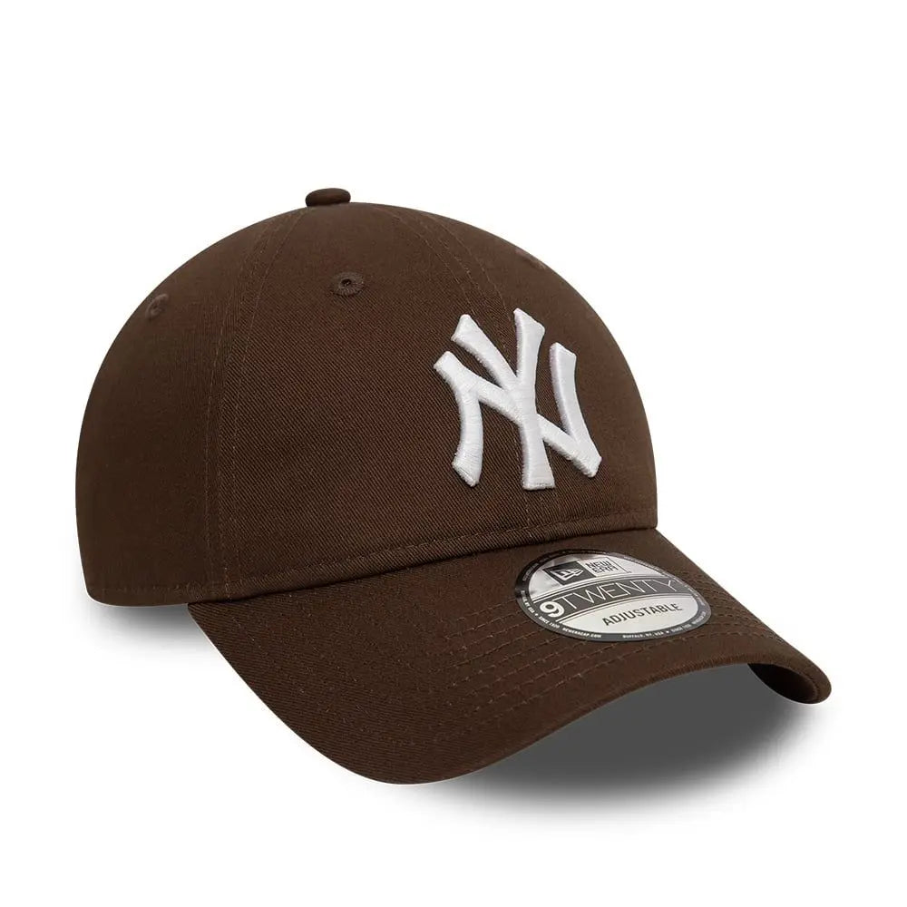 New Era 9Twenty New York Yankees League Essential
