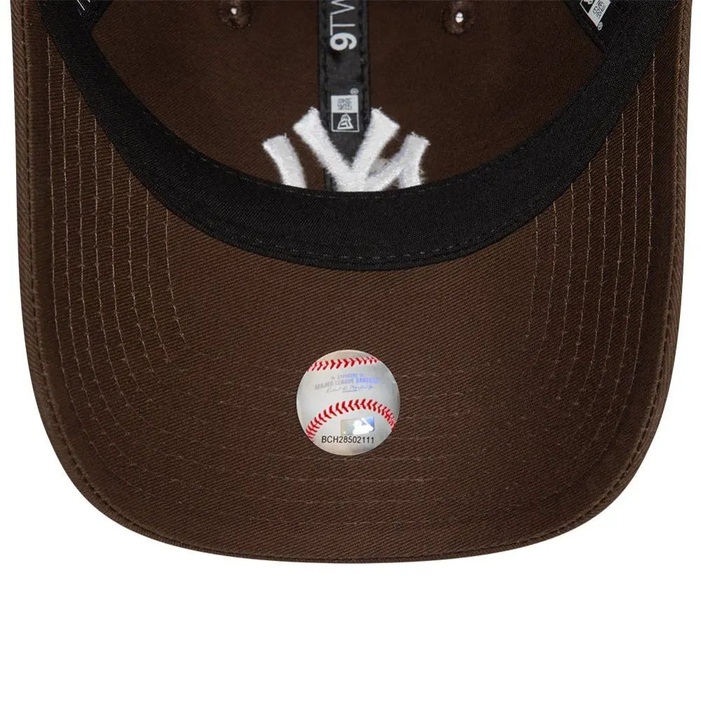 New Era 9Twenty New York Yankees League Essential