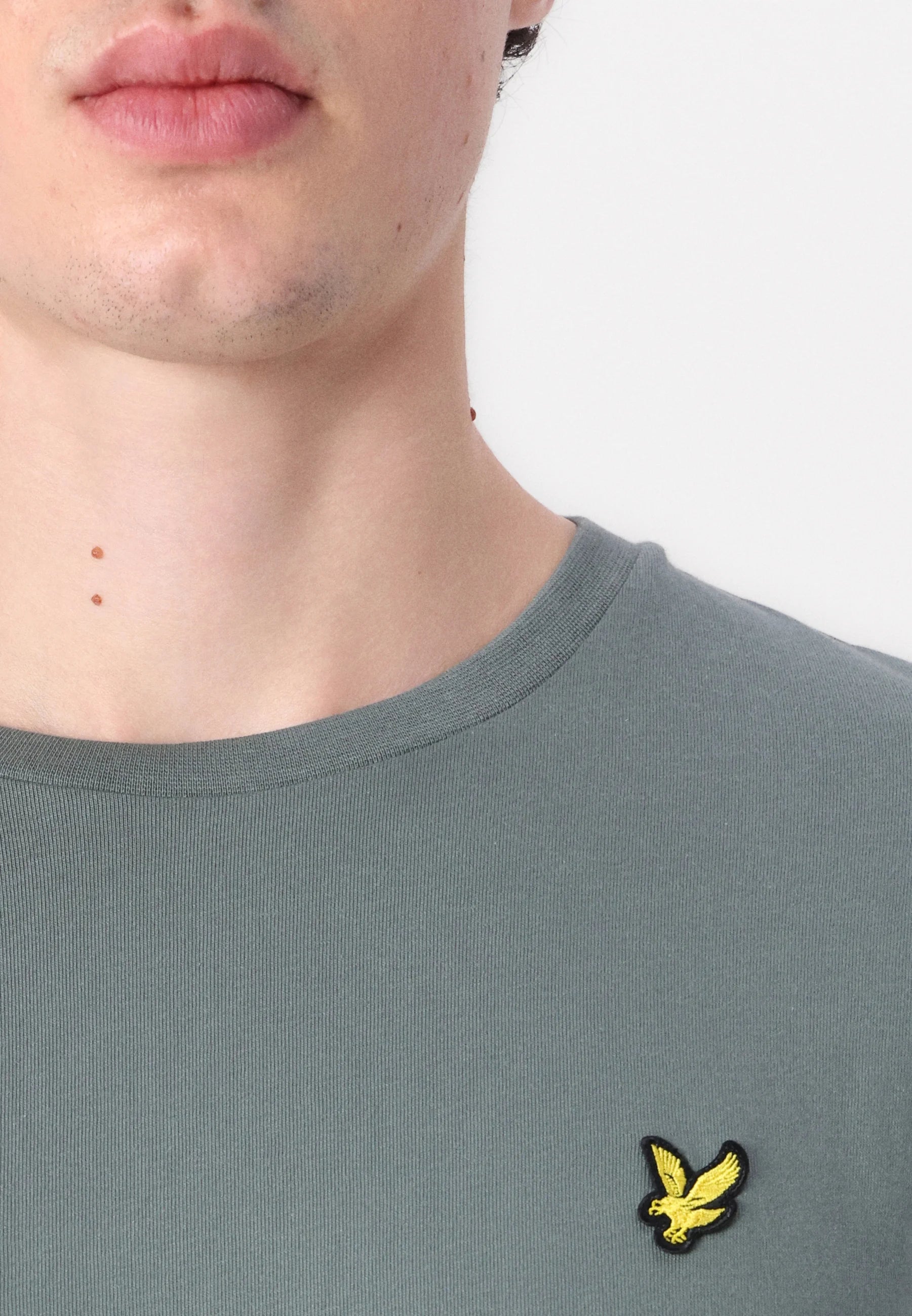 LYLE & SCOTT T-SHIRT