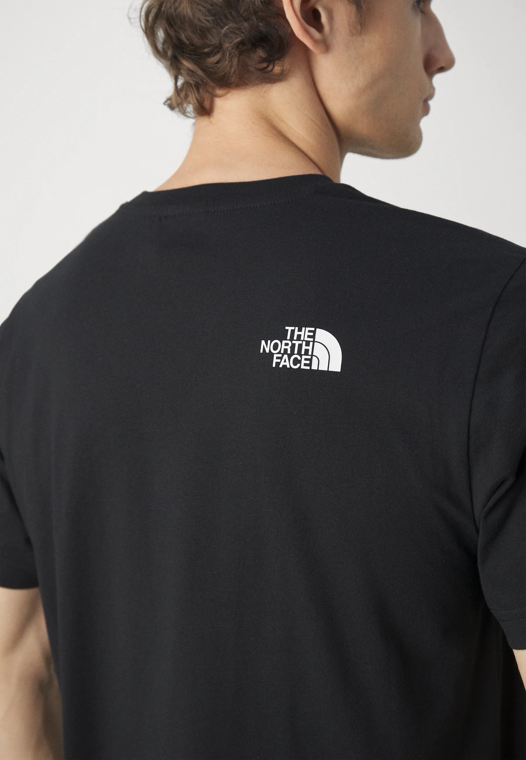 THE NORTH FACE T-SHIRT