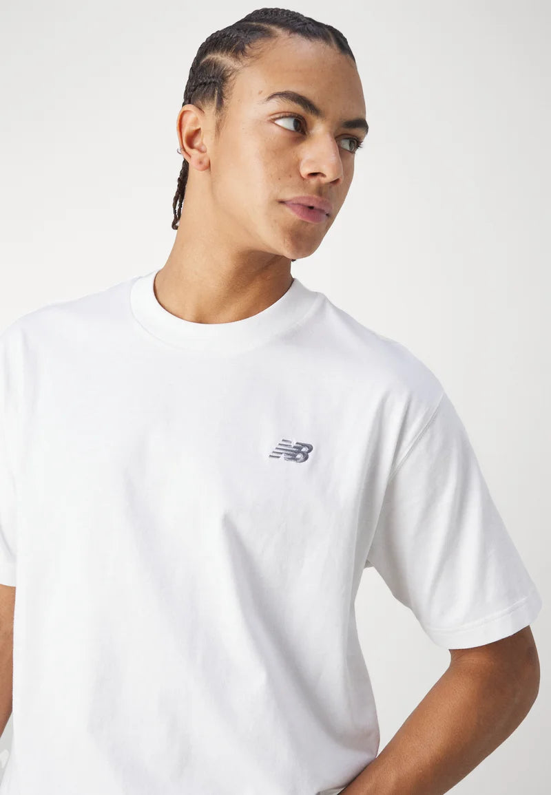 NEW BALANCE T-SHIRT