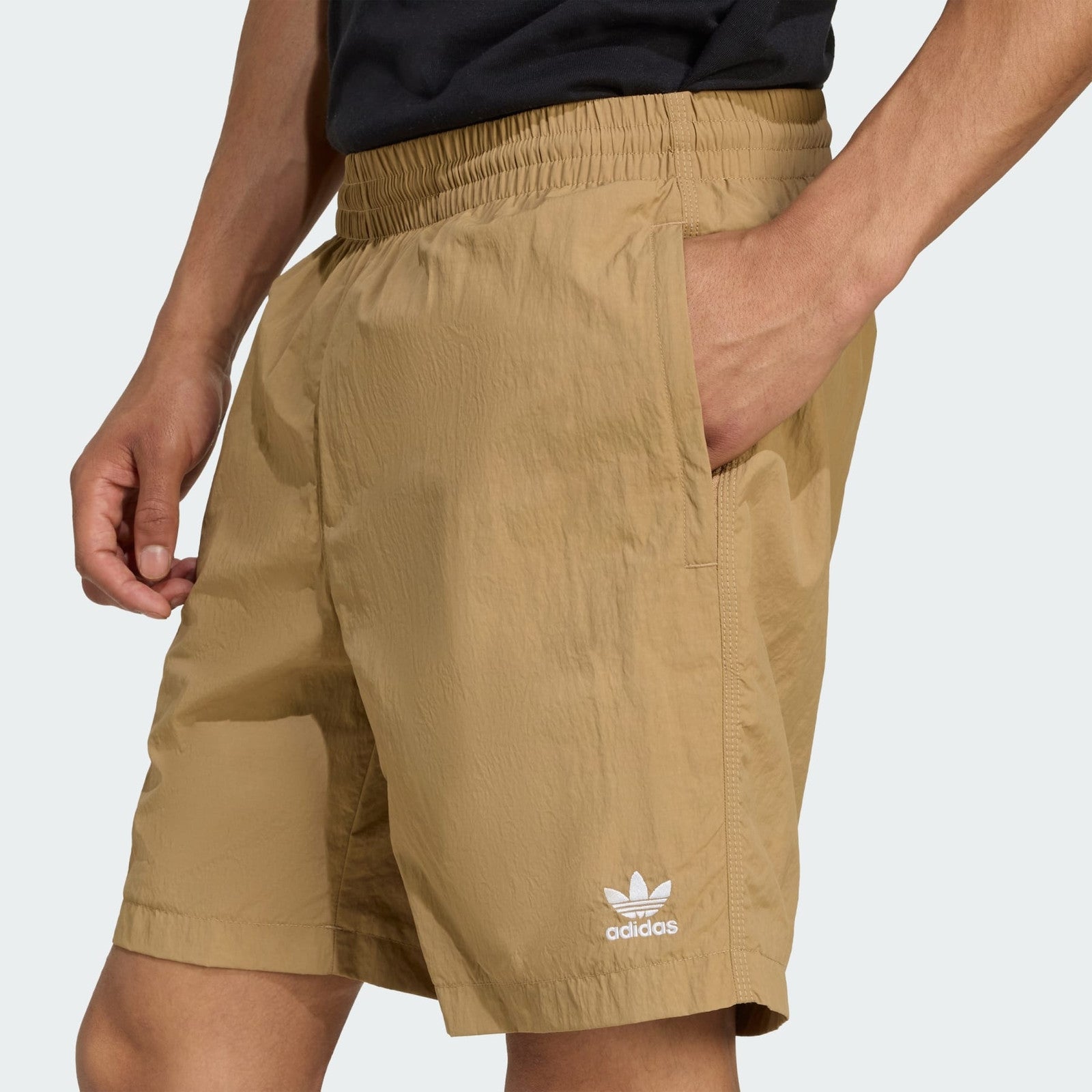 ADIDAS ORIGINALS ESS WOVEN SHORTS