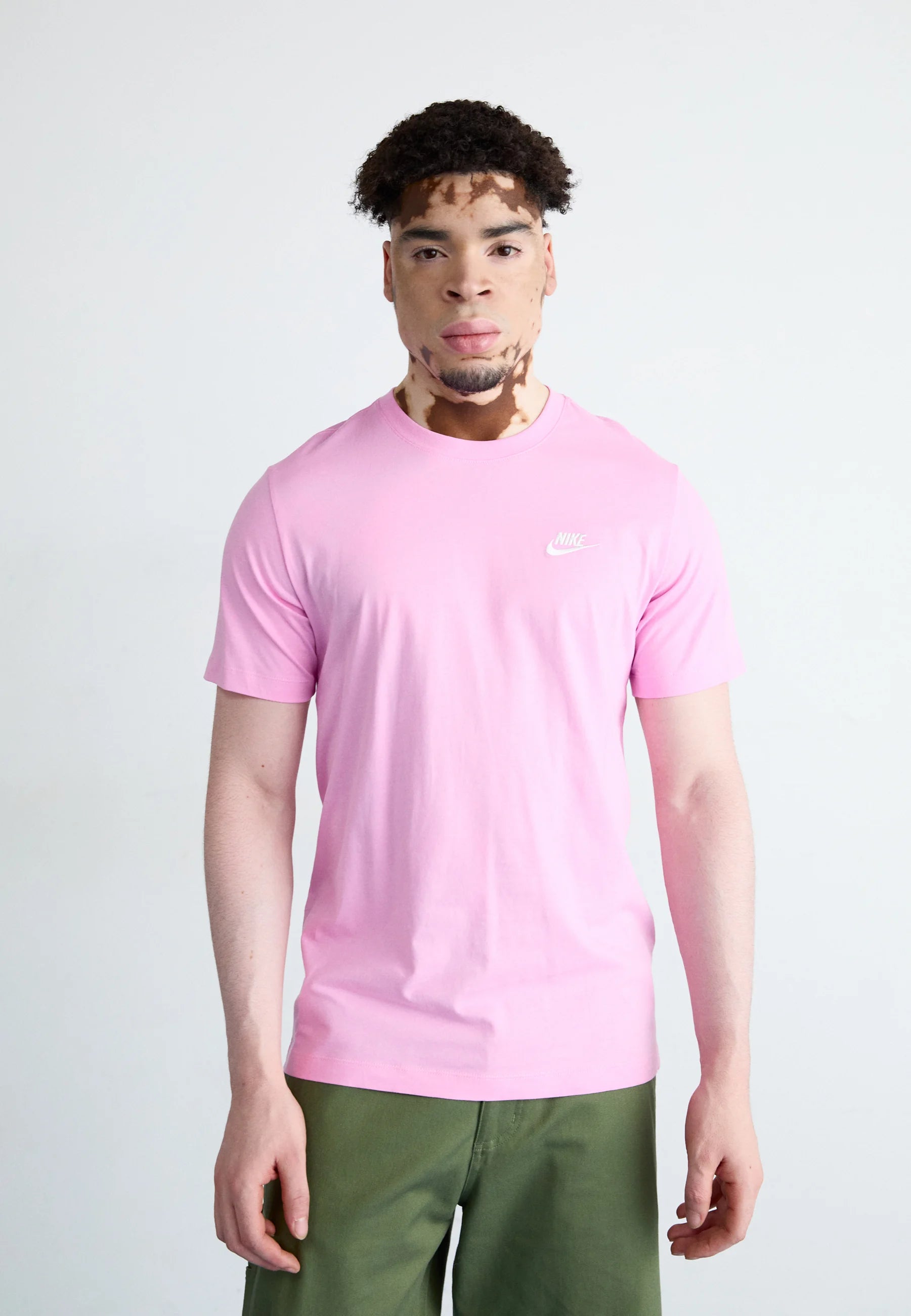 NIKE SPORTSWEAR T-SHIRT