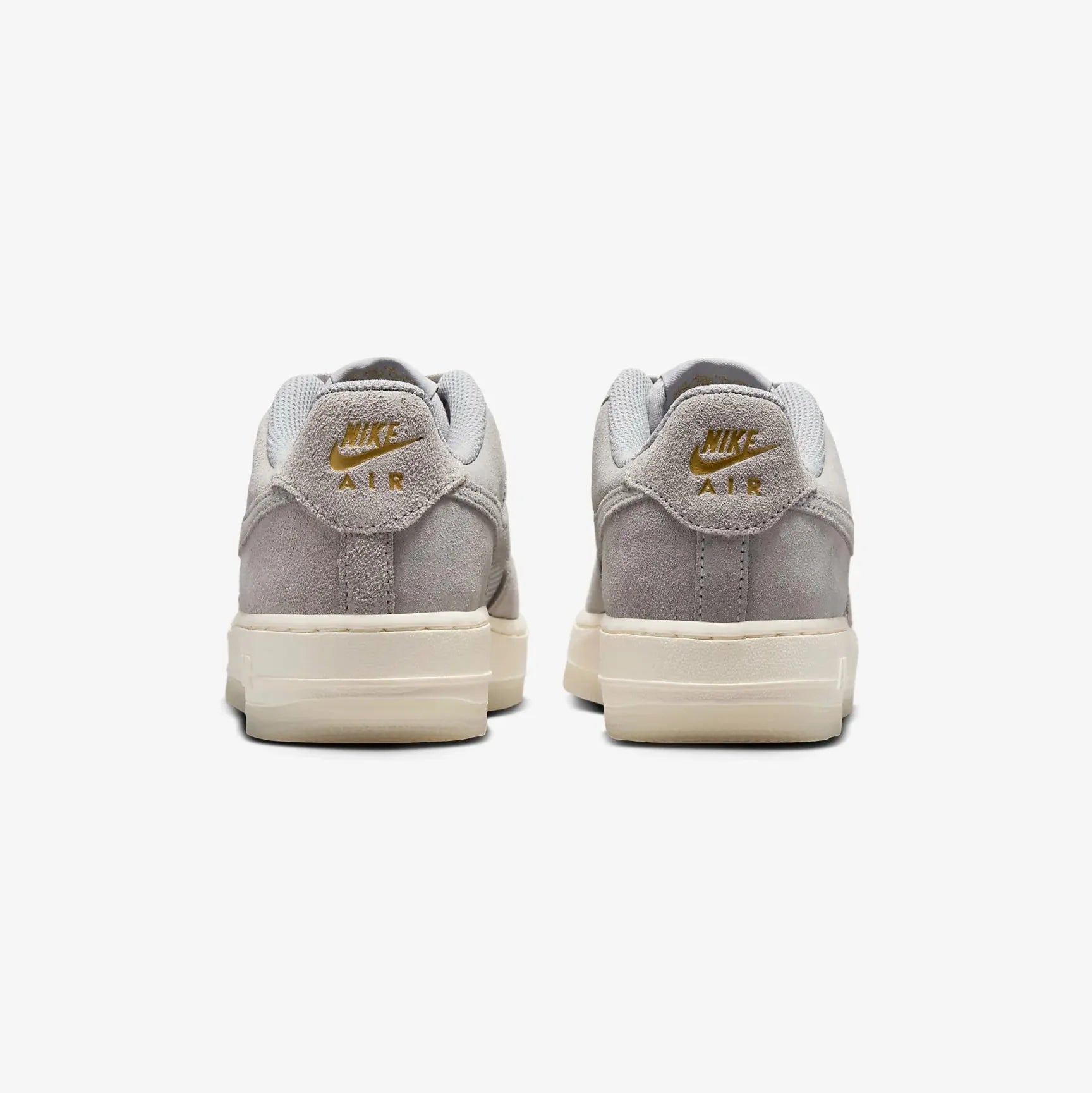 Nike Air Force 1 LV8