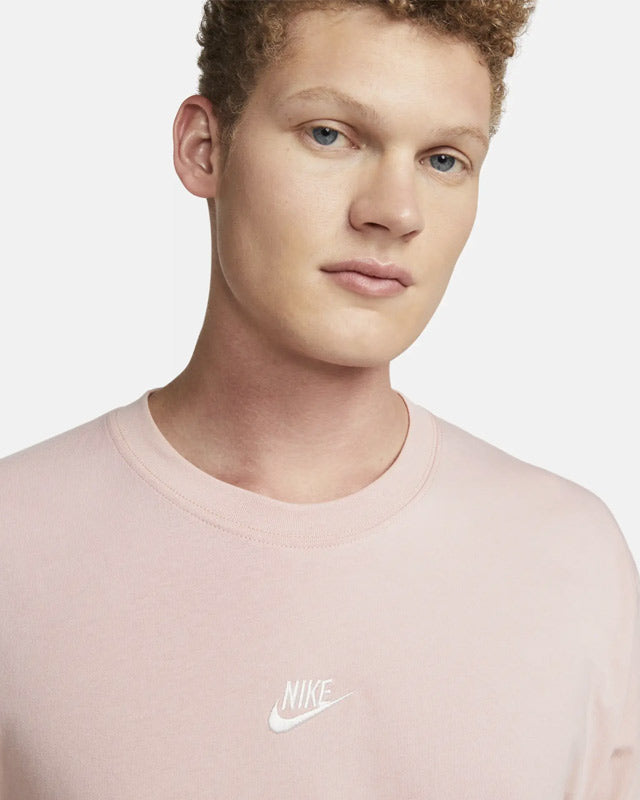 NIKE SPORTSWEAR T-SHIRT