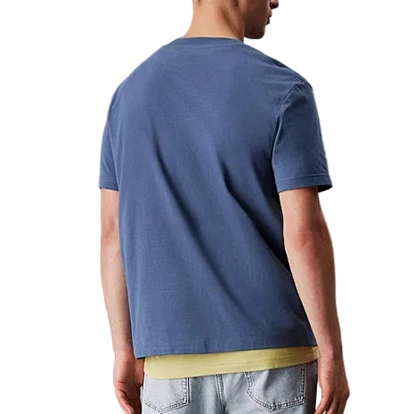 Calvin Klein T-shirt