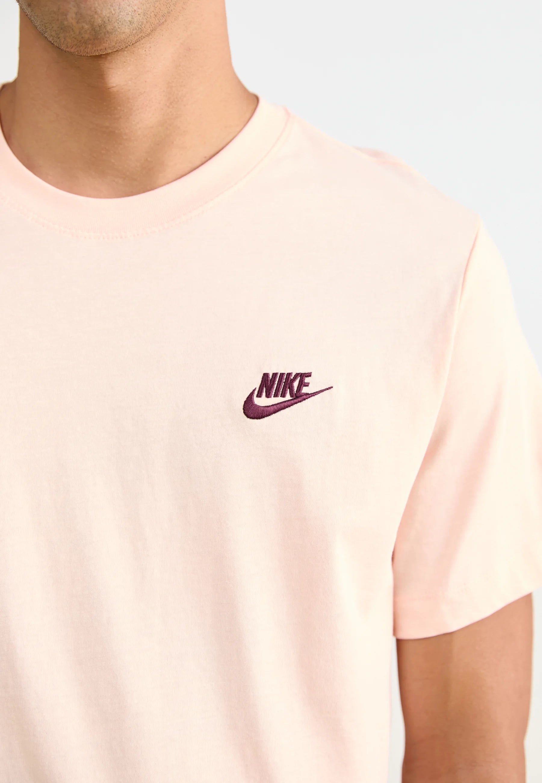 NIKE SPORTSWEAR T-SHIRT