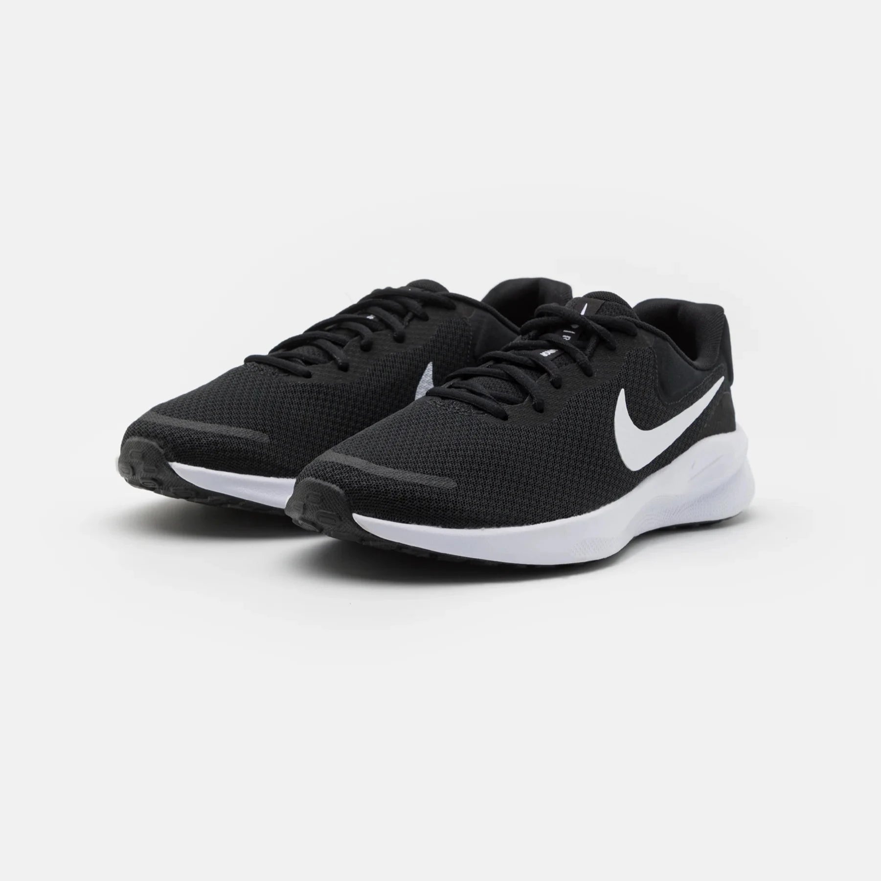 Nike Perfomance Revolution 7