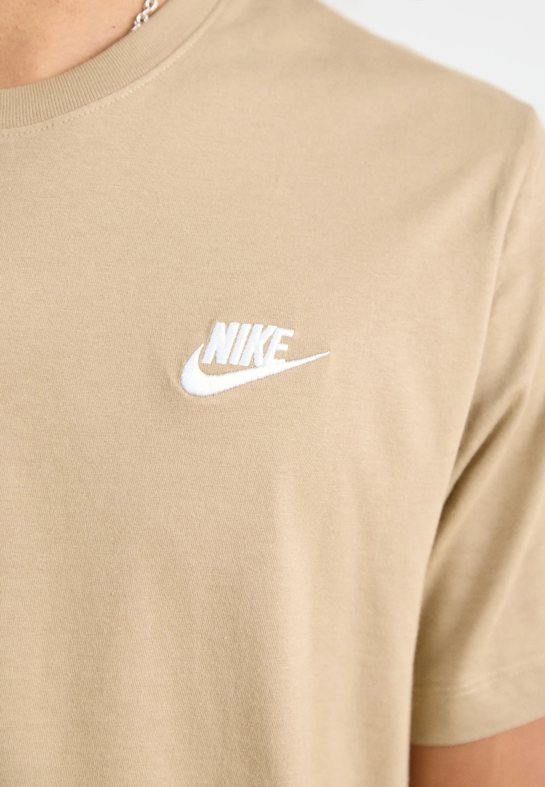 NIKE SPORTSWEAR T-SHIRT