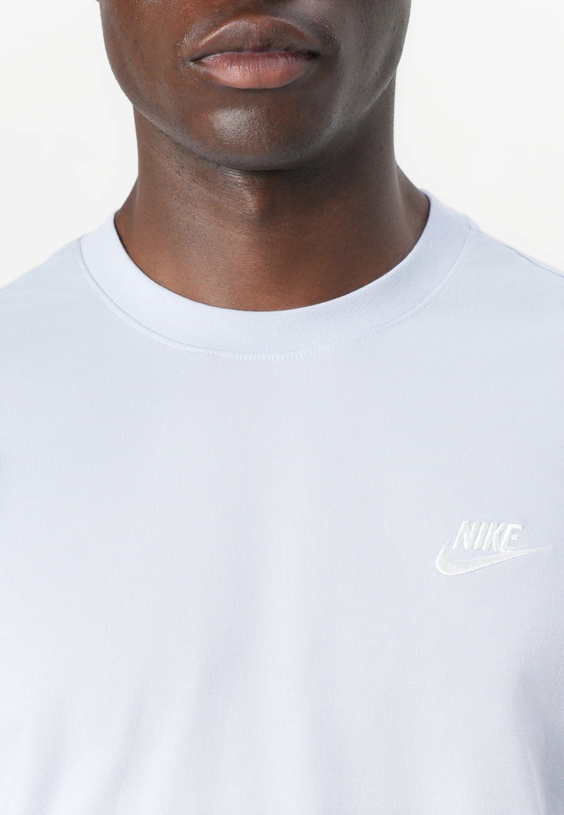 NIKE T-SHIRT