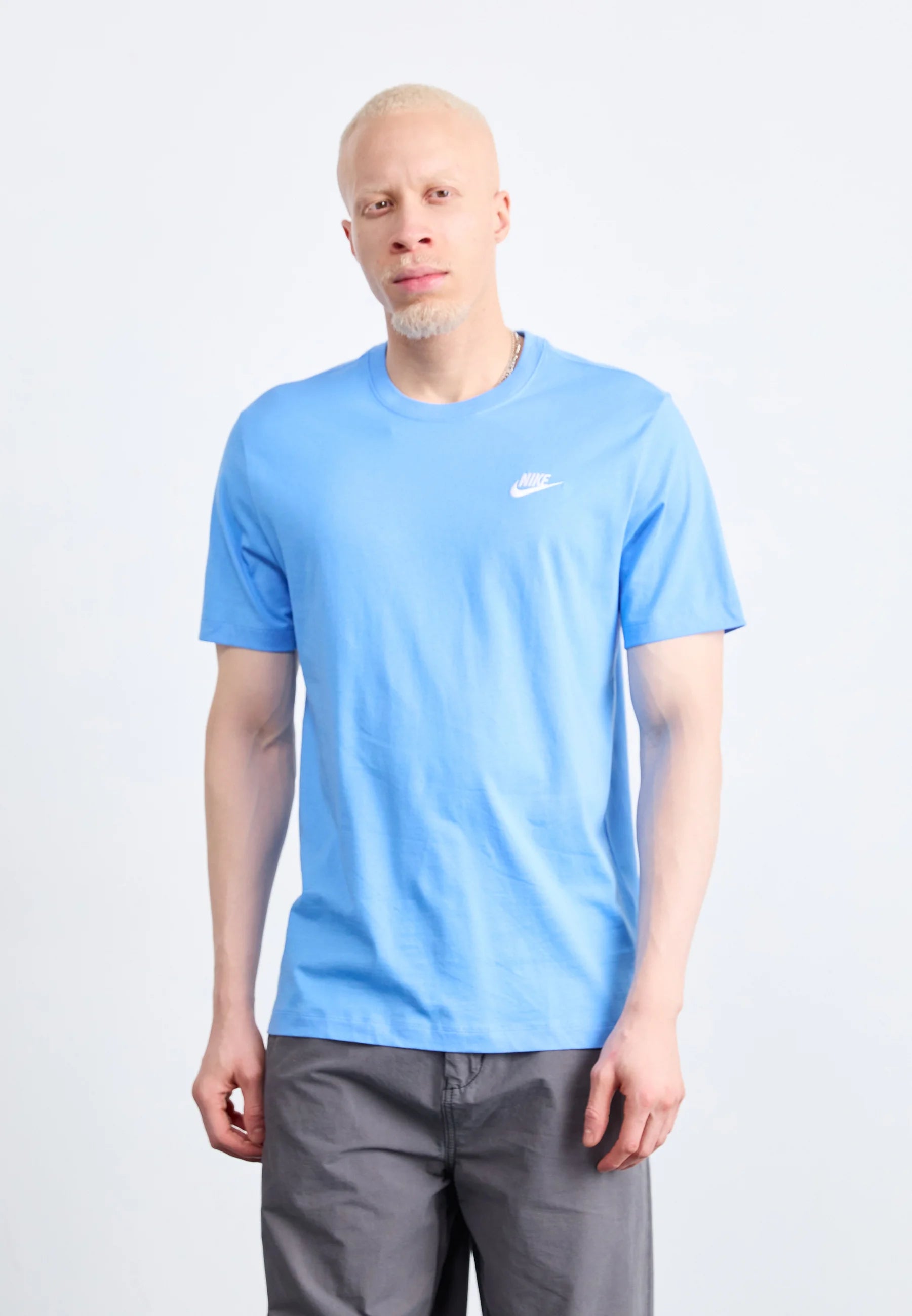 NIKE SPORTSWEAR T-SHIRT