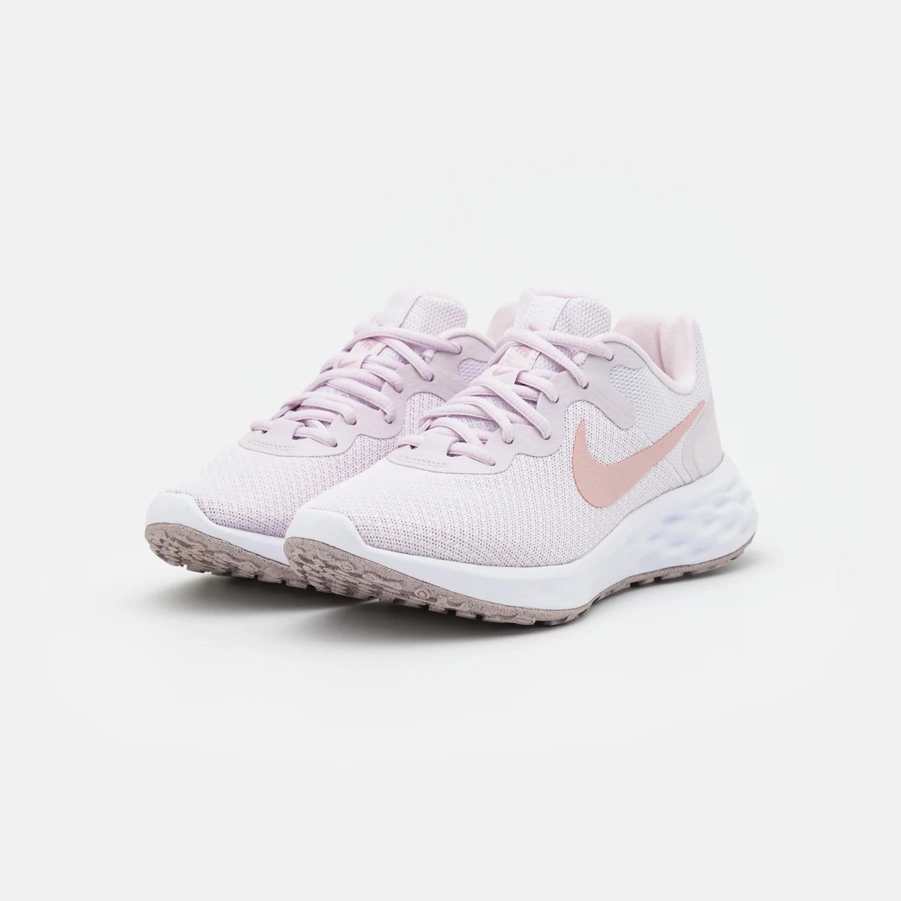 Nike Performance Revolution
