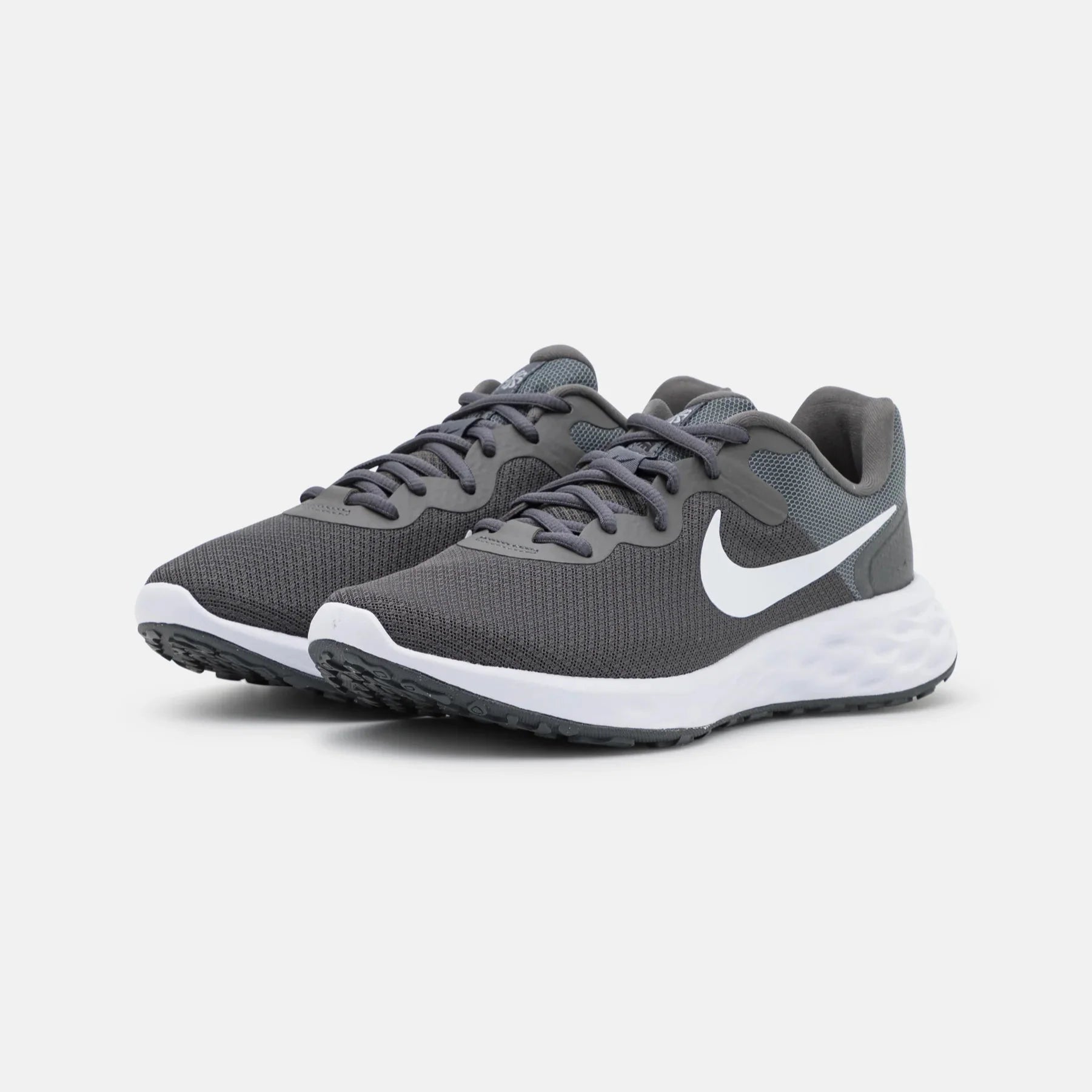 Nike Performance Revolution