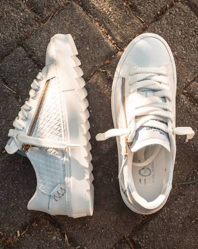F09 SQUALOS LOW WHITE 2.0